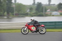 Mallory-park-Leicestershire;Mallory-park-photographs;Motorcycle-action-photographs;classic-bikes;event-digital-images;eventdigitalimages;mallory-park;no-limits-trackday;peter-wileman-photography;vintage-bikes;vintage-motorcycles;vmcc-festival-1000-bikes