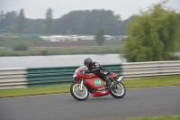 Mallory-park-Leicestershire;Mallory-park-photographs;Motorcycle-action-photographs;classic-bikes;event-digital-images;eventdigitalimages;mallory-park;no-limits-trackday;peter-wileman-photography;vintage-bikes;vintage-motorcycles;vmcc-festival-1000-bikes