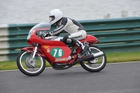 Mallory-park-Leicestershire;Mallory-park-photographs;Motorcycle-action-photographs;classic-bikes;event-digital-images;eventdigitalimages;mallory-park;no-limits-trackday;peter-wileman-photography;vintage-bikes;vintage-motorcycles;vmcc-festival-1000-bikes