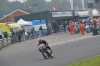 Mallory-park-Leicestershire;Mallory-park-photographs;Motorcycle-action-photographs;classic-bikes;event-digital-images;eventdigitalimages;mallory-park;no-limits-trackday;peter-wileman-photography;vintage-bikes;vintage-motorcycles;vmcc-festival-1000-bikes