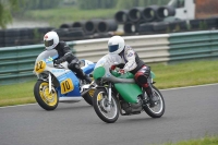 Mallory-park-Leicestershire;Mallory-park-photographs;Motorcycle-action-photographs;classic-bikes;event-digital-images;eventdigitalimages;mallory-park;no-limits-trackday;peter-wileman-photography;vintage-bikes;vintage-motorcycles;vmcc-festival-1000-bikes