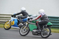 Mallory-park-Leicestershire;Mallory-park-photographs;Motorcycle-action-photographs;classic-bikes;event-digital-images;eventdigitalimages;mallory-park;no-limits-trackday;peter-wileman-photography;vintage-bikes;vintage-motorcycles;vmcc-festival-1000-bikes