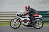 Mallory-park-Leicestershire;Mallory-park-photographs;Motorcycle-action-photographs;classic-bikes;event-digital-images;eventdigitalimages;mallory-park;no-limits-trackday;peter-wileman-photography;vintage-bikes;vintage-motorcycles;vmcc-festival-1000-bikes