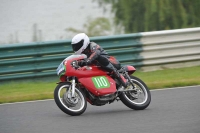 Mallory-park-Leicestershire;Mallory-park-photographs;Motorcycle-action-photographs;classic-bikes;event-digital-images;eventdigitalimages;mallory-park;no-limits-trackday;peter-wileman-photography;vintage-bikes;vintage-motorcycles;vmcc-festival-1000-bikes