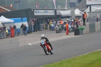 Mallory-park-Leicestershire;Mallory-park-photographs;Motorcycle-action-photographs;classic-bikes;event-digital-images;eventdigitalimages;mallory-park;no-limits-trackday;peter-wileman-photography;vintage-bikes;vintage-motorcycles;vmcc-festival-1000-bikes