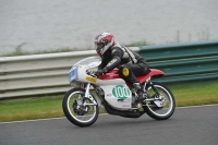 Mallory-park-Leicestershire;Mallory-park-photographs;Motorcycle-action-photographs;classic-bikes;event-digital-images;eventdigitalimages;mallory-park;no-limits-trackday;peter-wileman-photography;vintage-bikes;vintage-motorcycles;vmcc-festival-1000-bikes