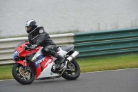 Mallory-park-Leicestershire;Mallory-park-photographs;Motorcycle-action-photographs;classic-bikes;event-digital-images;eventdigitalimages;mallory-park;no-limits-trackday;peter-wileman-photography;vintage-bikes;vintage-motorcycles;vmcc-festival-1000-bikes