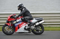 Mallory-park-Leicestershire;Mallory-park-photographs;Motorcycle-action-photographs;classic-bikes;event-digital-images;eventdigitalimages;mallory-park;no-limits-trackday;peter-wileman-photography;vintage-bikes;vintage-motorcycles;vmcc-festival-1000-bikes