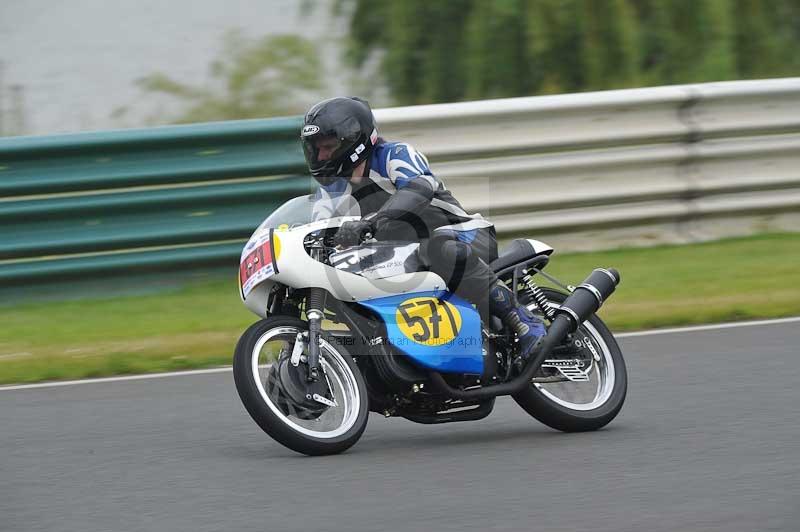 Mallory park Leicestershire;Mallory park photographs;Motorcycle action photographs;classic bikes;event digital images;eventdigitalimages;mallory park;no limits trackday;peter wileman photography;vintage bikes;vintage motorcycles;vmcc festival 1000 bikes