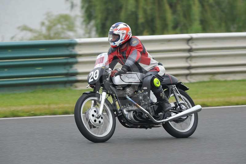 Mallory park Leicestershire;Mallory park photographs;Motorcycle action photographs;classic bikes;event digital images;eventdigitalimages;mallory park;no limits trackday;peter wileman photography;vintage bikes;vintage motorcycles;vmcc festival 1000 bikes