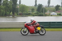 Mallory-park-Leicestershire;Mallory-park-photographs;Motorcycle-action-photographs;classic-bikes;event-digital-images;eventdigitalimages;mallory-park;no-limits-trackday;peter-wileman-photography;vintage-bikes;vintage-motorcycles;vmcc-festival-1000-bikes