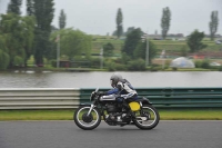 Mallory-park-Leicestershire;Mallory-park-photographs;Motorcycle-action-photographs;classic-bikes;event-digital-images;eventdigitalimages;mallory-park;no-limits-trackday;peter-wileman-photography;vintage-bikes;vintage-motorcycles;vmcc-festival-1000-bikes