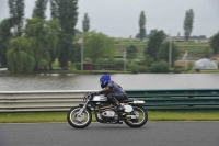 Mallory-park-Leicestershire;Mallory-park-photographs;Motorcycle-action-photographs;classic-bikes;event-digital-images;eventdigitalimages;mallory-park;no-limits-trackday;peter-wileman-photography;vintage-bikes;vintage-motorcycles;vmcc-festival-1000-bikes