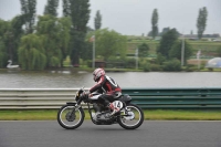 Mallory-park-Leicestershire;Mallory-park-photographs;Motorcycle-action-photographs;classic-bikes;event-digital-images;eventdigitalimages;mallory-park;no-limits-trackday;peter-wileman-photography;vintage-bikes;vintage-motorcycles;vmcc-festival-1000-bikes