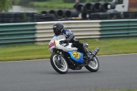Mallory-park-Leicestershire;Mallory-park-photographs;Motorcycle-action-photographs;classic-bikes;event-digital-images;eventdigitalimages;mallory-park;no-limits-trackday;peter-wileman-photography;vintage-bikes;vintage-motorcycles;vmcc-festival-1000-bikes