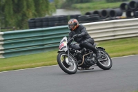 Mallory-park-Leicestershire;Mallory-park-photographs;Motorcycle-action-photographs;classic-bikes;event-digital-images;eventdigitalimages;mallory-park;no-limits-trackday;peter-wileman-photography;vintage-bikes;vintage-motorcycles;vmcc-festival-1000-bikes