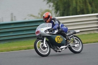 Mallory-park-Leicestershire;Mallory-park-photographs;Motorcycle-action-photographs;classic-bikes;event-digital-images;eventdigitalimages;mallory-park;no-limits-trackday;peter-wileman-photography;vintage-bikes;vintage-motorcycles;vmcc-festival-1000-bikes