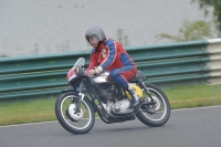 Mallory-park-Leicestershire;Mallory-park-photographs;Motorcycle-action-photographs;classic-bikes;event-digital-images;eventdigitalimages;mallory-park;no-limits-trackday;peter-wileman-photography;vintage-bikes;vintage-motorcycles;vmcc-festival-1000-bikes