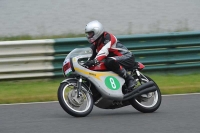 Mallory-park-Leicestershire;Mallory-park-photographs;Motorcycle-action-photographs;classic-bikes;event-digital-images;eventdigitalimages;mallory-park;no-limits-trackday;peter-wileman-photography;vintage-bikes;vintage-motorcycles;vmcc-festival-1000-bikes