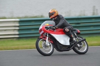 Mallory-park-Leicestershire;Mallory-park-photographs;Motorcycle-action-photographs;classic-bikes;event-digital-images;eventdigitalimages;mallory-park;no-limits-trackday;peter-wileman-photography;vintage-bikes;vintage-motorcycles;vmcc-festival-1000-bikes