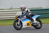 Mallory-park-Leicestershire;Mallory-park-photographs;Motorcycle-action-photographs;classic-bikes;event-digital-images;eventdigitalimages;mallory-park;no-limits-trackday;peter-wileman-photography;vintage-bikes;vintage-motorcycles;vmcc-festival-1000-bikes