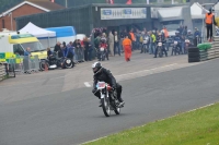 Mallory-park-Leicestershire;Mallory-park-photographs;Motorcycle-action-photographs;classic-bikes;event-digital-images;eventdigitalimages;mallory-park;no-limits-trackday;peter-wileman-photography;vintage-bikes;vintage-motorcycles;vmcc-festival-1000-bikes