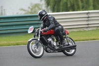 Mallory-park-Leicestershire;Mallory-park-photographs;Motorcycle-action-photographs;classic-bikes;event-digital-images;eventdigitalimages;mallory-park;no-limits-trackday;peter-wileman-photography;vintage-bikes;vintage-motorcycles;vmcc-festival-1000-bikes