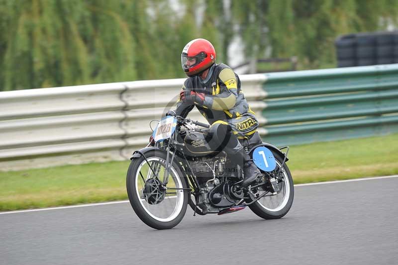 Mallory park Leicestershire;Mallory park photographs;Motorcycle action photographs;classic bikes;event digital images;eventdigitalimages;mallory park;no limits trackday;peter wileman photography;vintage bikes;vintage motorcycles;vmcc festival 1000 bikes