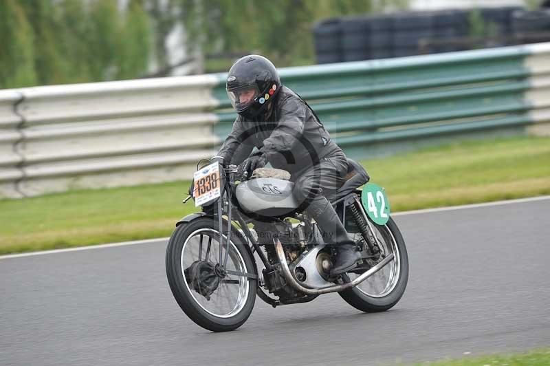 Mallory park Leicestershire;Mallory park photographs;Motorcycle action photographs;classic bikes;event digital images;eventdigitalimages;mallory park;no limits trackday;peter wileman photography;vintage bikes;vintage motorcycles;vmcc festival 1000 bikes