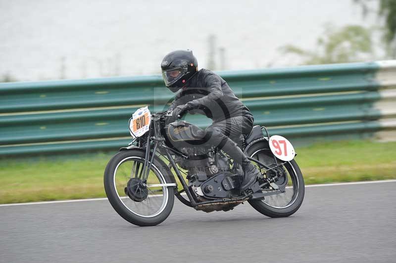 Mallory park Leicestershire;Mallory park photographs;Motorcycle action photographs;classic bikes;event digital images;eventdigitalimages;mallory park;no limits trackday;peter wileman photography;vintage bikes;vintage motorcycles;vmcc festival 1000 bikes