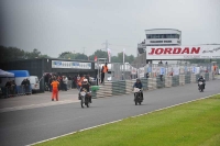 Mallory-park-Leicestershire;Mallory-park-photographs;Motorcycle-action-photographs;classic-bikes;event-digital-images;eventdigitalimages;mallory-park;no-limits-trackday;peter-wileman-photography;vintage-bikes;vintage-motorcycles;vmcc-festival-1000-bikes