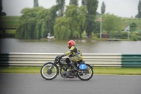 Mallory-park-Leicestershire;Mallory-park-photographs;Motorcycle-action-photographs;classic-bikes;event-digital-images;eventdigitalimages;mallory-park;no-limits-trackday;peter-wileman-photography;vintage-bikes;vintage-motorcycles;vmcc-festival-1000-bikes