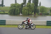 Mallory-park-Leicestershire;Mallory-park-photographs;Motorcycle-action-photographs;classic-bikes;event-digital-images;eventdigitalimages;mallory-park;no-limits-trackday;peter-wileman-photography;vintage-bikes;vintage-motorcycles;vmcc-festival-1000-bikes