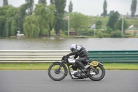 Mallory-park-Leicestershire;Mallory-park-photographs;Motorcycle-action-photographs;classic-bikes;event-digital-images;eventdigitalimages;mallory-park;no-limits-trackday;peter-wileman-photography;vintage-bikes;vintage-motorcycles;vmcc-festival-1000-bikes