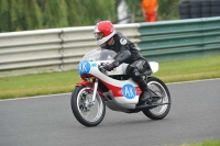 Mallory-park-Leicestershire;Mallory-park-photographs;Motorcycle-action-photographs;classic-bikes;event-digital-images;eventdigitalimages;mallory-park;no-limits-trackday;peter-wileman-photography;vintage-bikes;vintage-motorcycles;vmcc-festival-1000-bikes