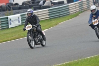 Mallory-park-Leicestershire;Mallory-park-photographs;Motorcycle-action-photographs;classic-bikes;event-digital-images;eventdigitalimages;mallory-park;no-limits-trackday;peter-wileman-photography;vintage-bikes;vintage-motorcycles;vmcc-festival-1000-bikes