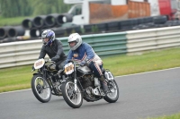 Mallory-park-Leicestershire;Mallory-park-photographs;Motorcycle-action-photographs;classic-bikes;event-digital-images;eventdigitalimages;mallory-park;no-limits-trackday;peter-wileman-photography;vintage-bikes;vintage-motorcycles;vmcc-festival-1000-bikes