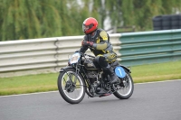 Mallory-park-Leicestershire;Mallory-park-photographs;Motorcycle-action-photographs;classic-bikes;event-digital-images;eventdigitalimages;mallory-park;no-limits-trackday;peter-wileman-photography;vintage-bikes;vintage-motorcycles;vmcc-festival-1000-bikes