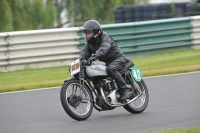 Mallory-park-Leicestershire;Mallory-park-photographs;Motorcycle-action-photographs;classic-bikes;event-digital-images;eventdigitalimages;mallory-park;no-limits-trackday;peter-wileman-photography;vintage-bikes;vintage-motorcycles;vmcc-festival-1000-bikes