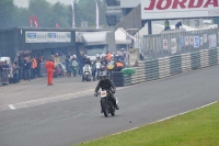 Mallory-park-Leicestershire;Mallory-park-photographs;Motorcycle-action-photographs;classic-bikes;event-digital-images;eventdigitalimages;mallory-park;no-limits-trackday;peter-wileman-photography;vintage-bikes;vintage-motorcycles;vmcc-festival-1000-bikes