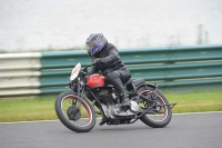 Mallory-park-Leicestershire;Mallory-park-photographs;Motorcycle-action-photographs;classic-bikes;event-digital-images;eventdigitalimages;mallory-park;no-limits-trackday;peter-wileman-photography;vintage-bikes;vintage-motorcycles;vmcc-festival-1000-bikes