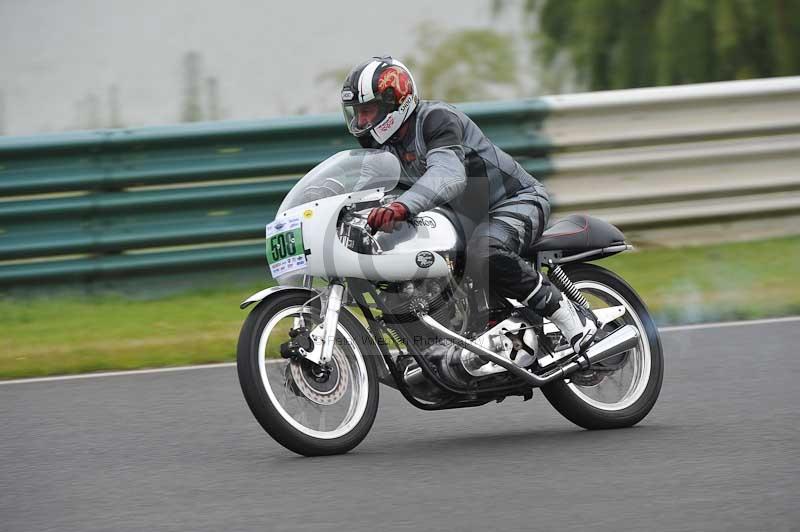 Mallory park Leicestershire;Mallory park photographs;Motorcycle action photographs;classic bikes;event digital images;eventdigitalimages;mallory park;no limits trackday;peter wileman photography;vintage bikes;vintage motorcycles;vmcc festival 1000 bikes