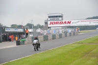 Mallory-park-Leicestershire;Mallory-park-photographs;Motorcycle-action-photographs;classic-bikes;event-digital-images;eventdigitalimages;mallory-park;no-limits-trackday;peter-wileman-photography;vintage-bikes;vintage-motorcycles;vmcc-festival-1000-bikes