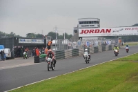 Mallory-park-Leicestershire;Mallory-park-photographs;Motorcycle-action-photographs;classic-bikes;event-digital-images;eventdigitalimages;mallory-park;no-limits-trackday;peter-wileman-photography;vintage-bikes;vintage-motorcycles;vmcc-festival-1000-bikes