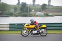 Mallory-park-Leicestershire;Mallory-park-photographs;Motorcycle-action-photographs;classic-bikes;event-digital-images;eventdigitalimages;mallory-park;no-limits-trackday;peter-wileman-photography;vintage-bikes;vintage-motorcycles;vmcc-festival-1000-bikes