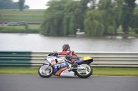 Mallory-park-Leicestershire;Mallory-park-photographs;Motorcycle-action-photographs;classic-bikes;event-digital-images;eventdigitalimages;mallory-park;no-limits-trackday;peter-wileman-photography;vintage-bikes;vintage-motorcycles;vmcc-festival-1000-bikes