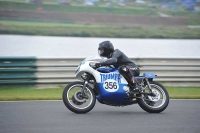 Mallory-park-Leicestershire;Mallory-park-photographs;Motorcycle-action-photographs;classic-bikes;event-digital-images;eventdigitalimages;mallory-park;no-limits-trackday;peter-wileman-photography;vintage-bikes;vintage-motorcycles;vmcc-festival-1000-bikes