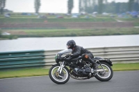 Mallory-park-Leicestershire;Mallory-park-photographs;Motorcycle-action-photographs;classic-bikes;event-digital-images;eventdigitalimages;mallory-park;no-limits-trackday;peter-wileman-photography;vintage-bikes;vintage-motorcycles;vmcc-festival-1000-bikes