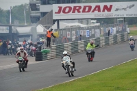 Mallory-park-Leicestershire;Mallory-park-photographs;Motorcycle-action-photographs;classic-bikes;event-digital-images;eventdigitalimages;mallory-park;no-limits-trackday;peter-wileman-photography;vintage-bikes;vintage-motorcycles;vmcc-festival-1000-bikes