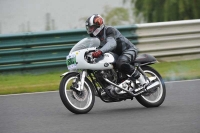 Mallory-park-Leicestershire;Mallory-park-photographs;Motorcycle-action-photographs;classic-bikes;event-digital-images;eventdigitalimages;mallory-park;no-limits-trackday;peter-wileman-photography;vintage-bikes;vintage-motorcycles;vmcc-festival-1000-bikes